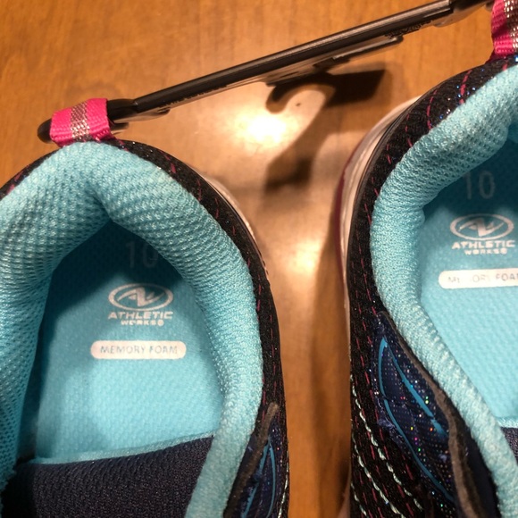 Girls sneakers - Picture 2 of 3